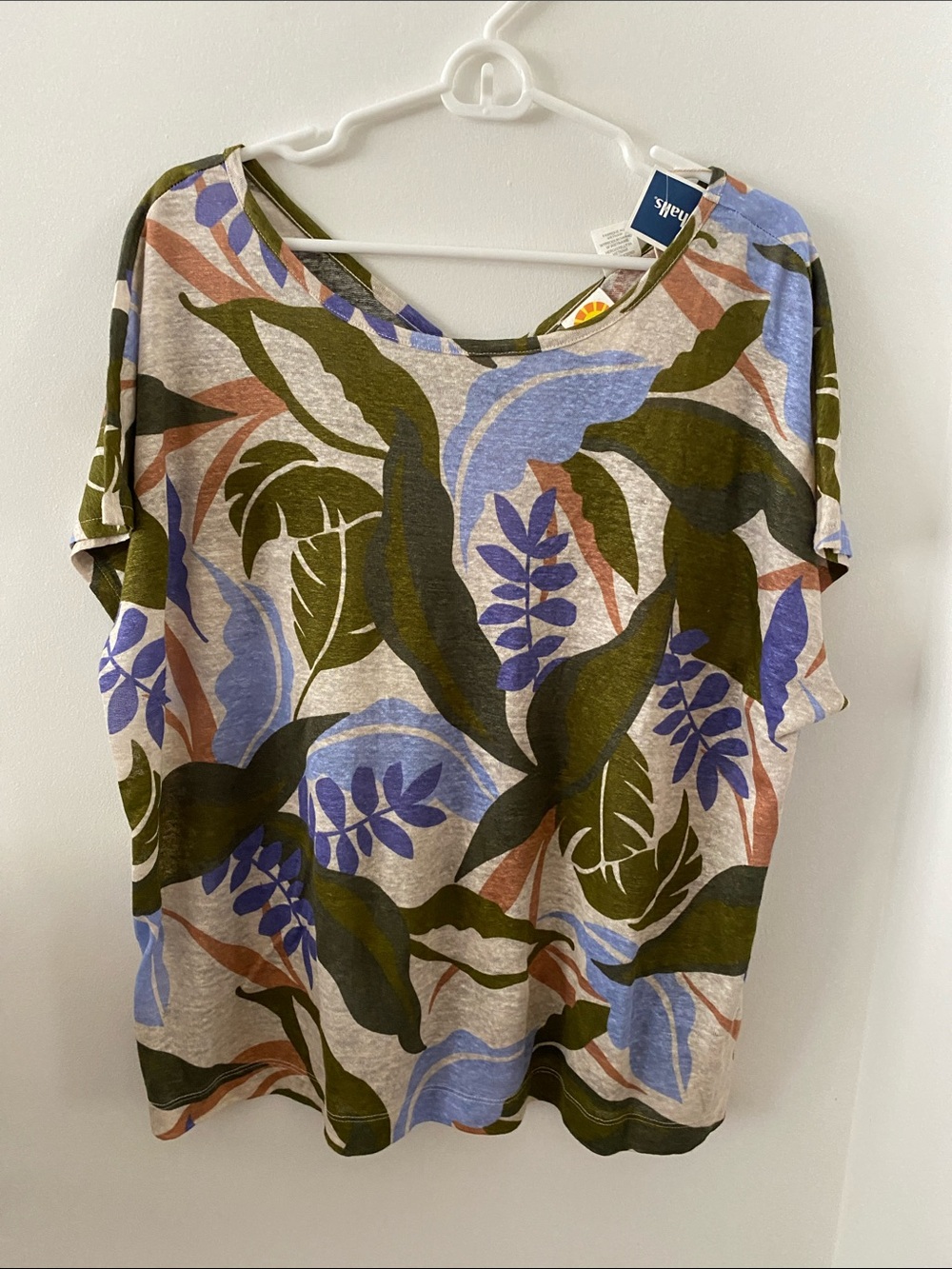 C& C California Short Sleeve Linen Leaf Print Tee